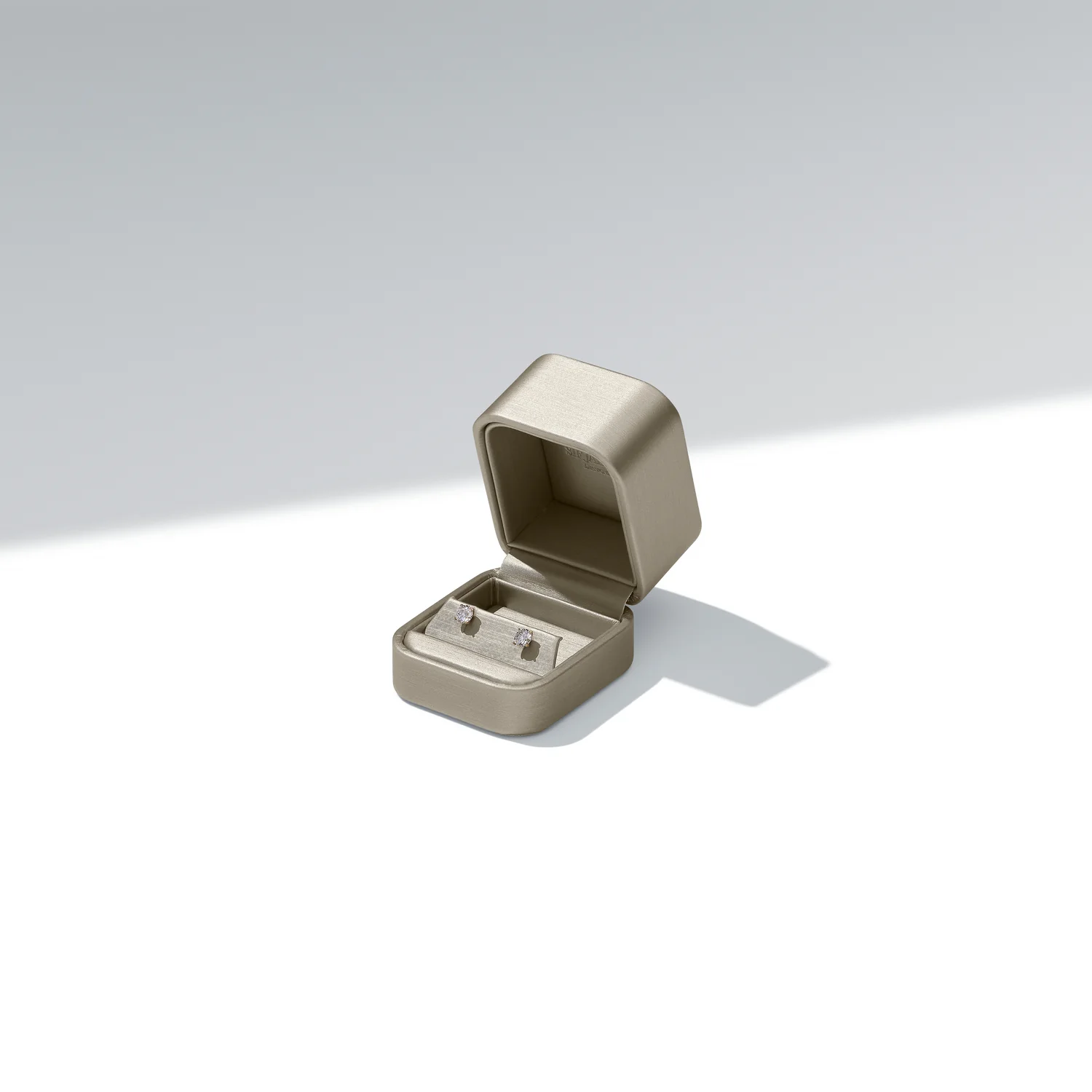 Earrings Grace Oval Solitaire - 14k yellow gold or white gold 1.00 ct TW G-H VS lab-grown diamonds - Image 5