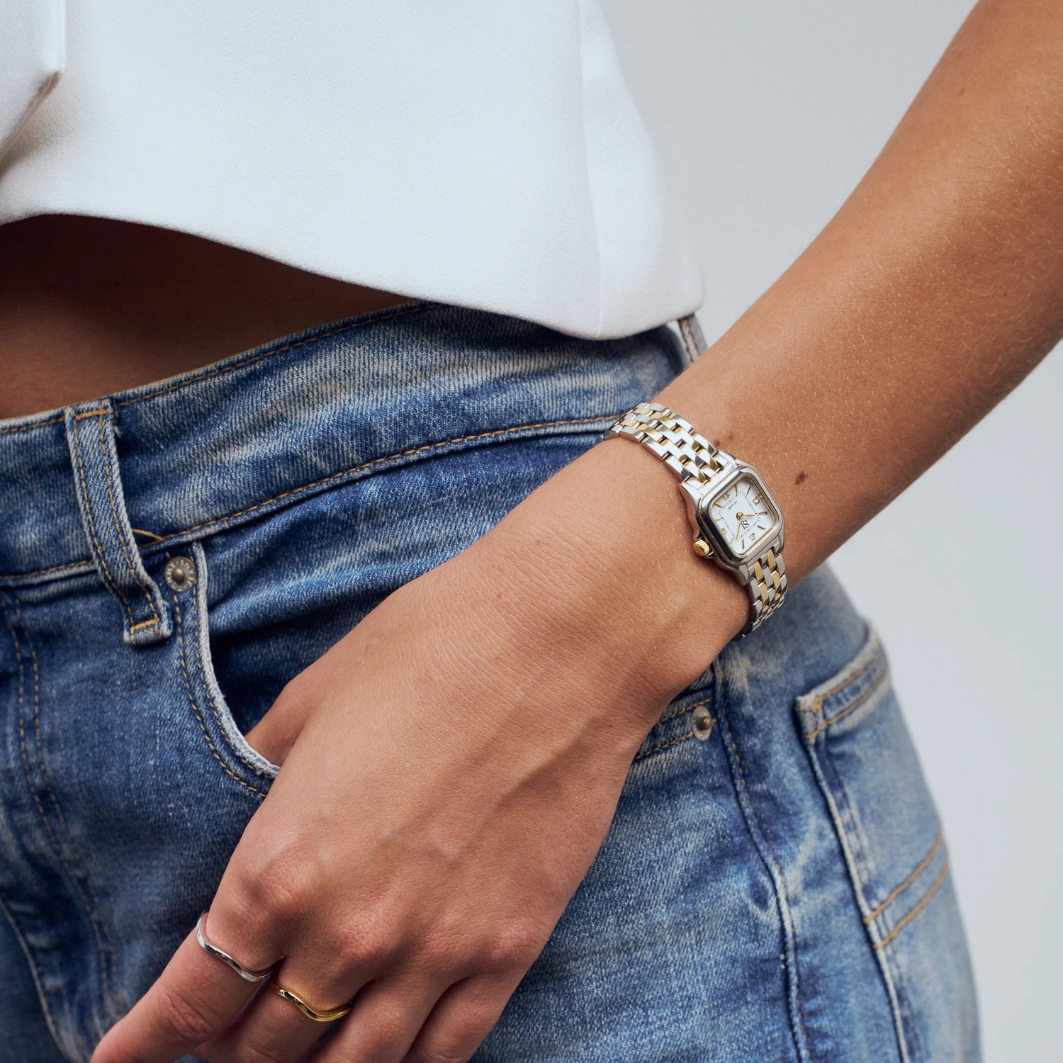Watch Fiorella - Image 5