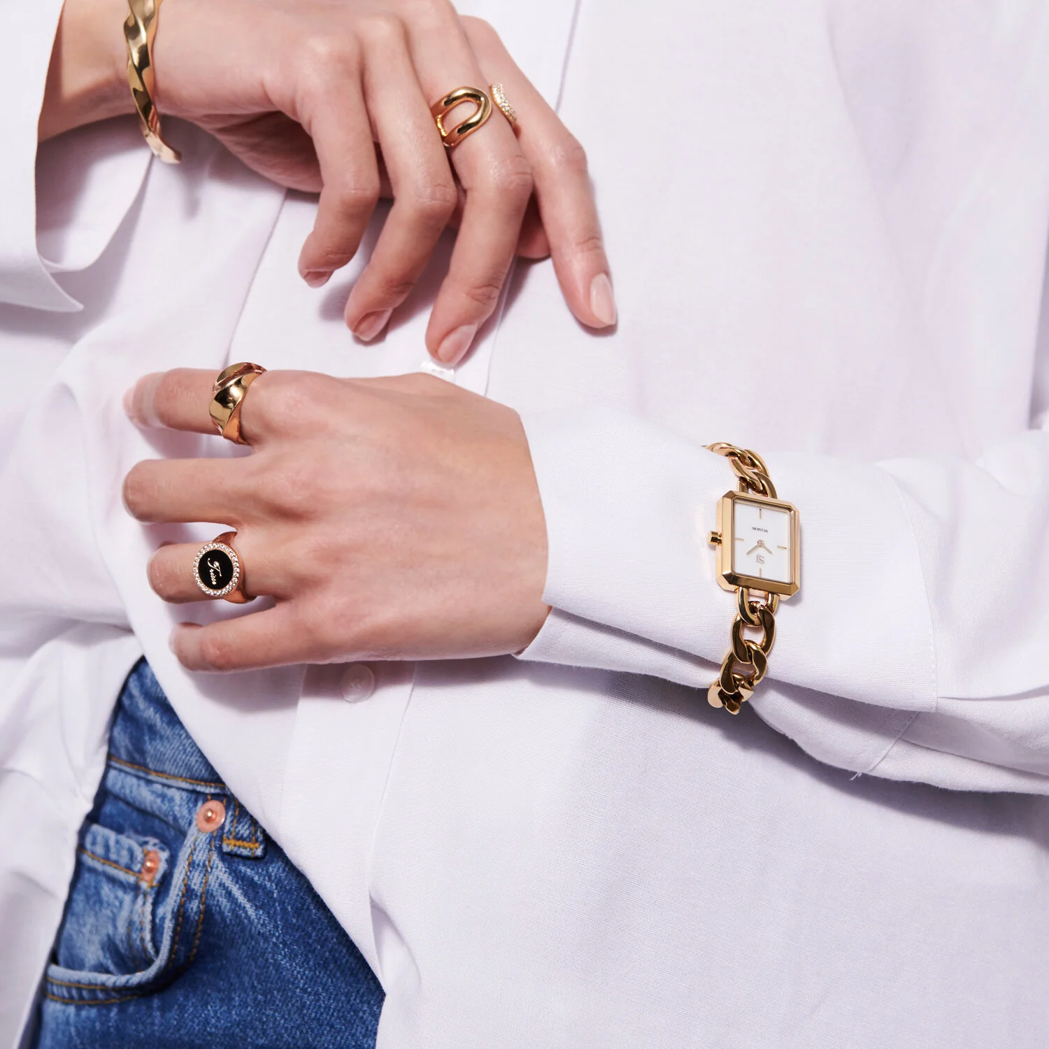 Watch Gisella - Image 5